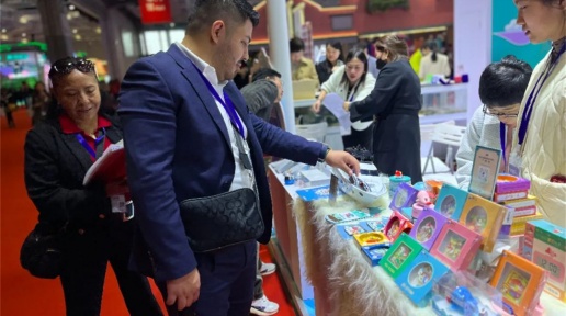 惊艳亮相！北海特色“圈粉”外国友人