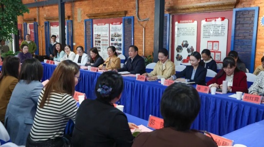 南宁市江南区举办女企业家交流会暨“三八”妇女节主题活动